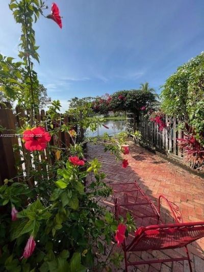 16368 SW 43rd Ter, Miami, FL 33185 Photo