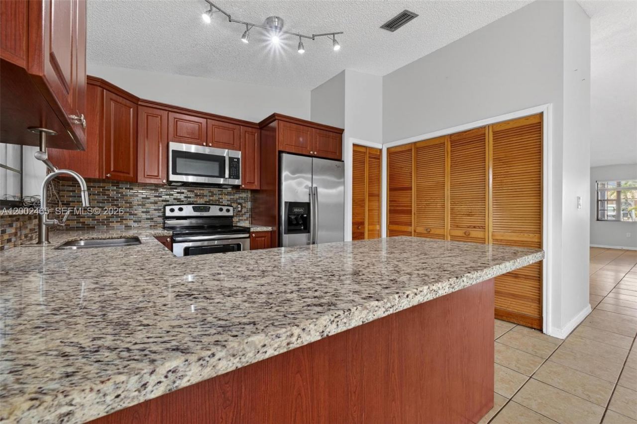 5420 SW 143rd Ct, Miami, FL 33175 Photo