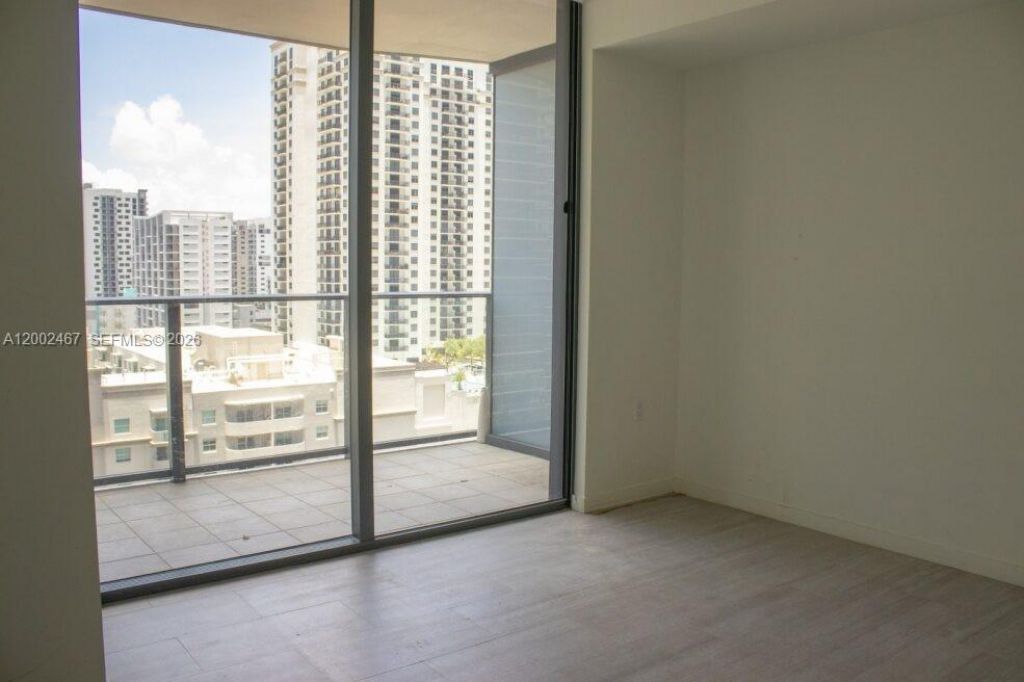 1000 Brickell Plz, Unit 1906, Miami, FL 33131 Photo