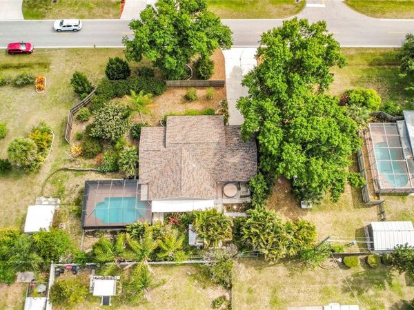 601 E SEMINOLE DRIVE , VENICE, FL 34293