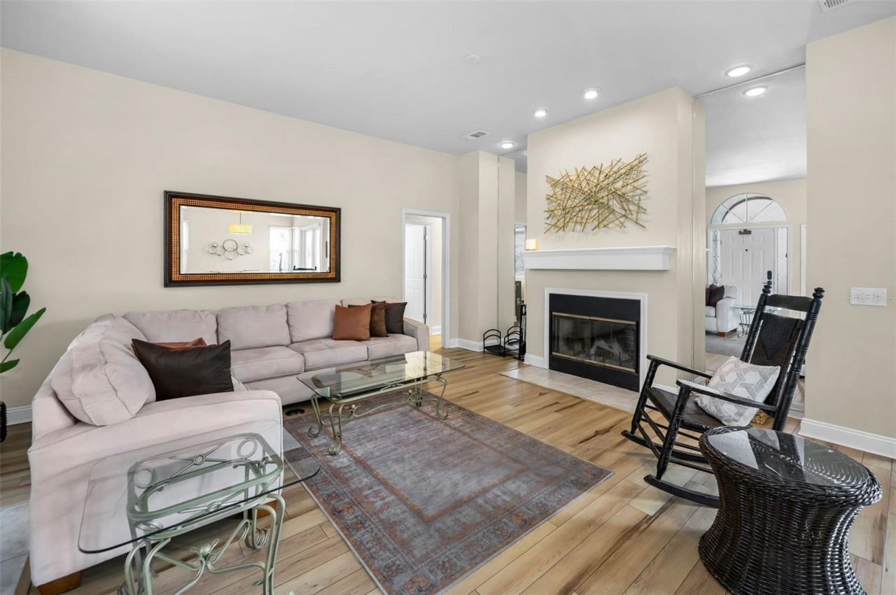 2997 Eagle Estates Circle E, Clearwater, FL 33761 Photo