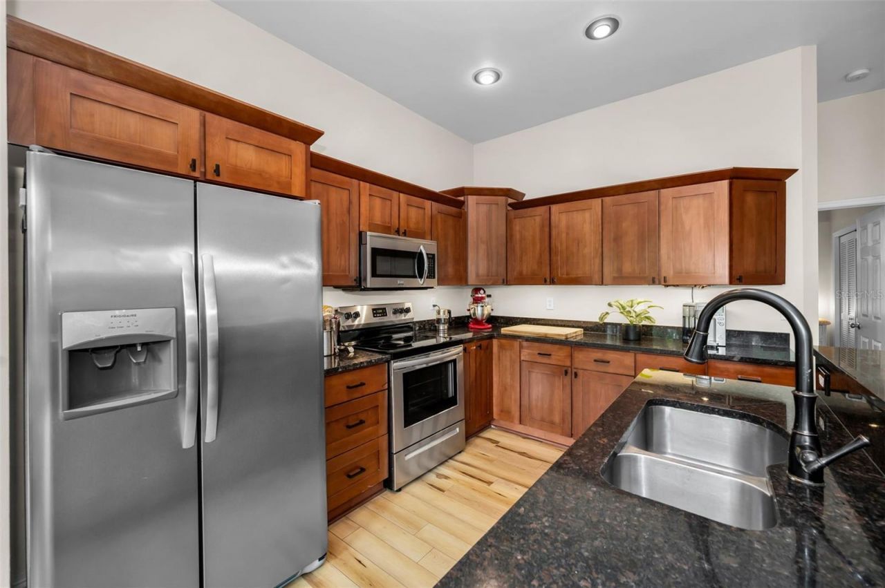 2997 Eagle Estates Circle E, Clearwater, FL 33761 Photo