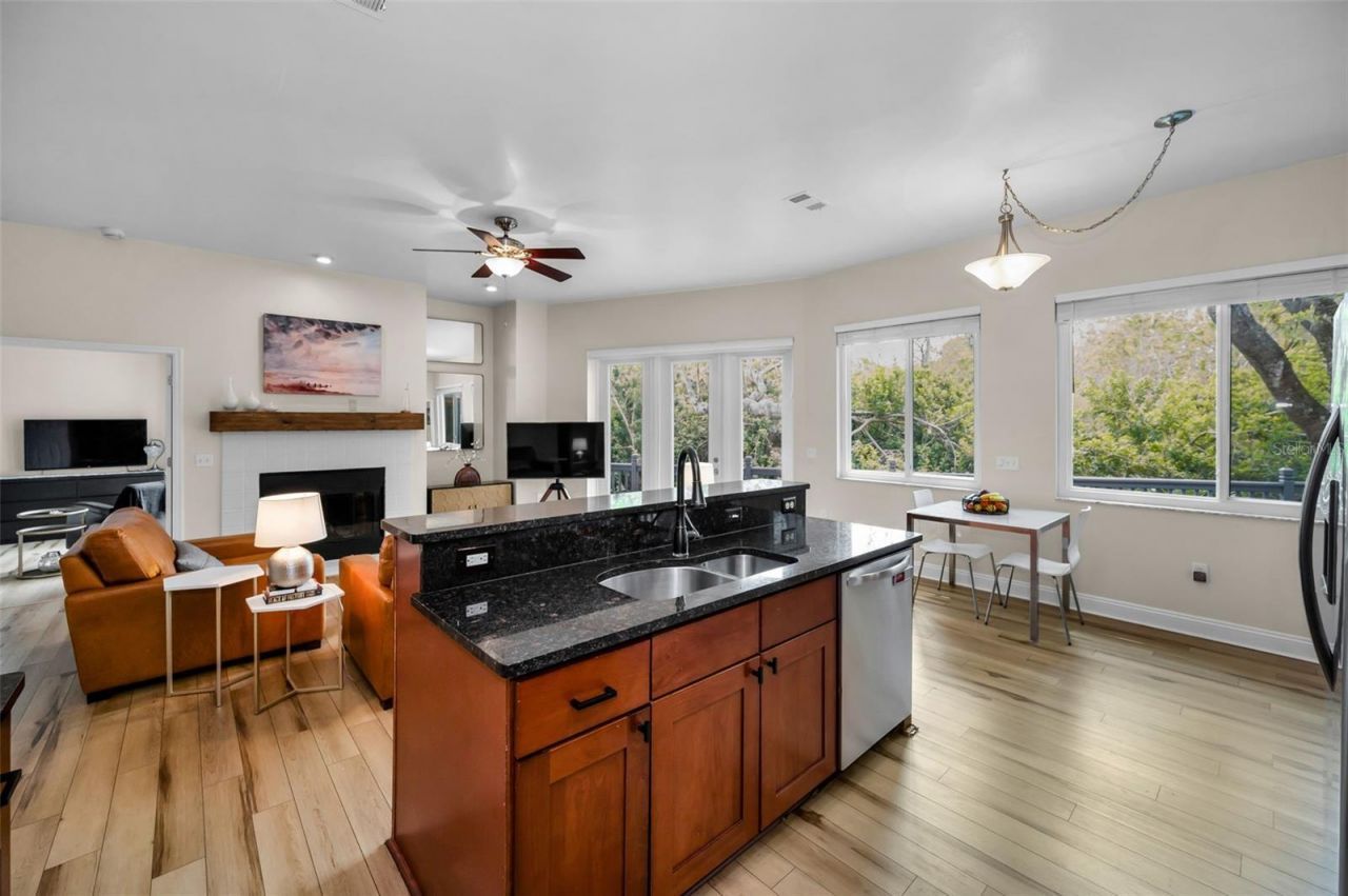 2997 Eagle Estates Circle E, Clearwater, FL 33761 Photo