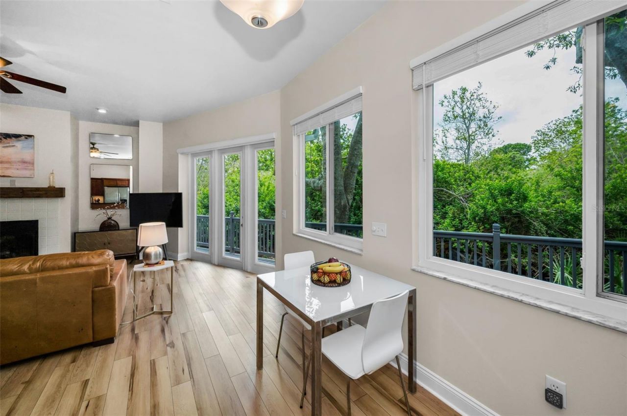 2997 Eagle Estates Circle E, Clearwater, FL 33761 Photo