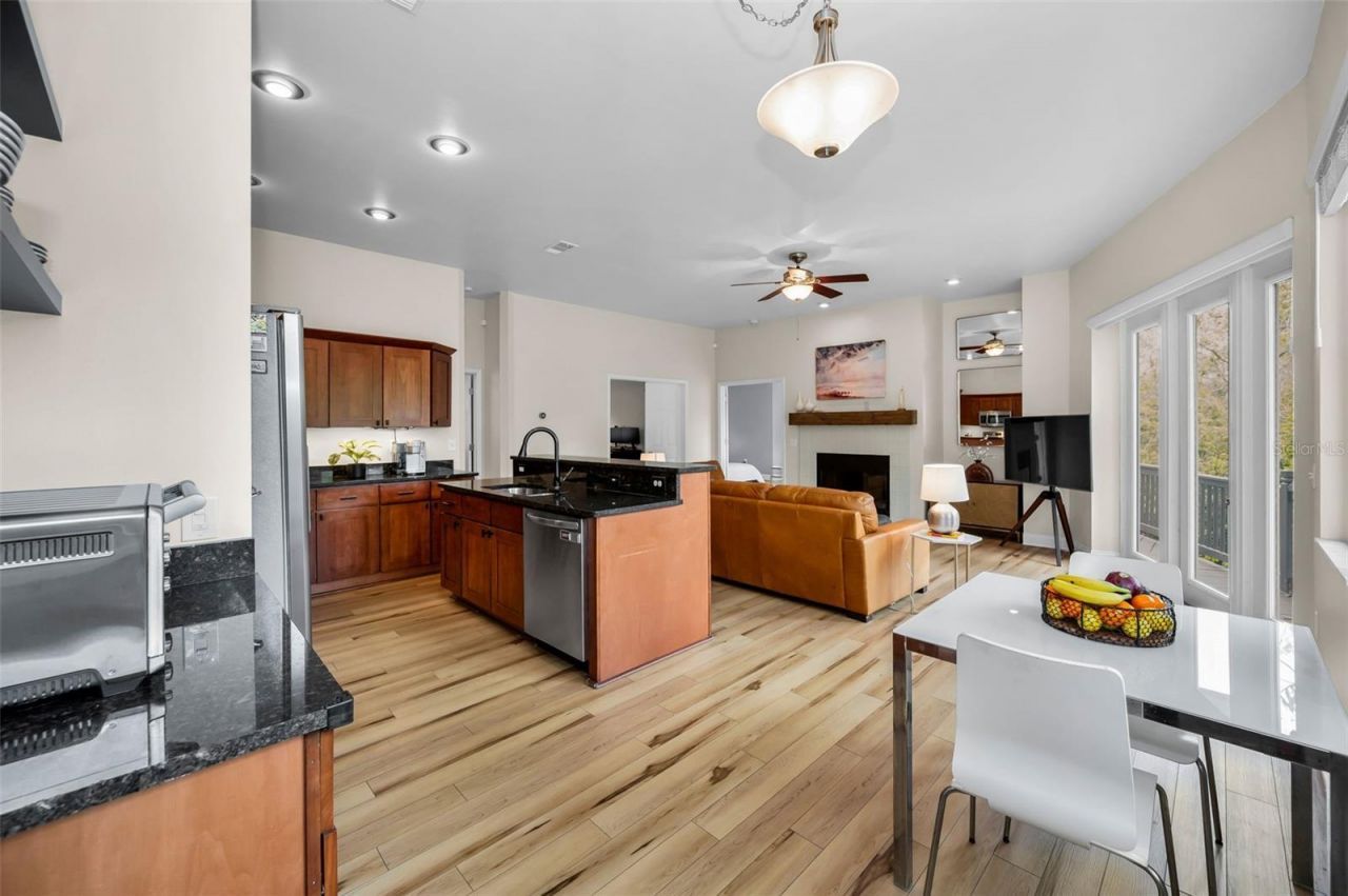 2997 Eagle Estates Circle E, Clearwater, FL 33761 Photo