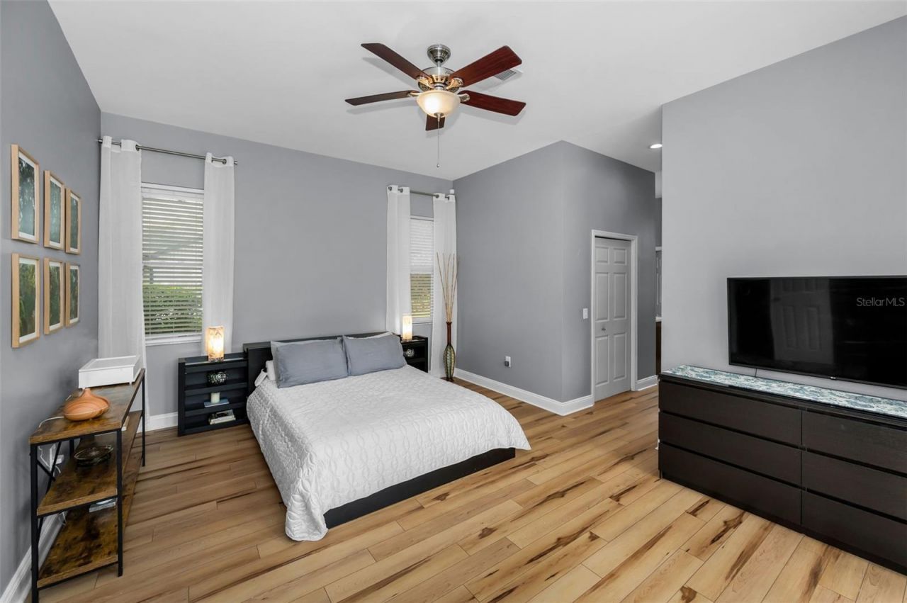 2997 Eagle Estates Circle E, Clearwater, FL 33761 Photo