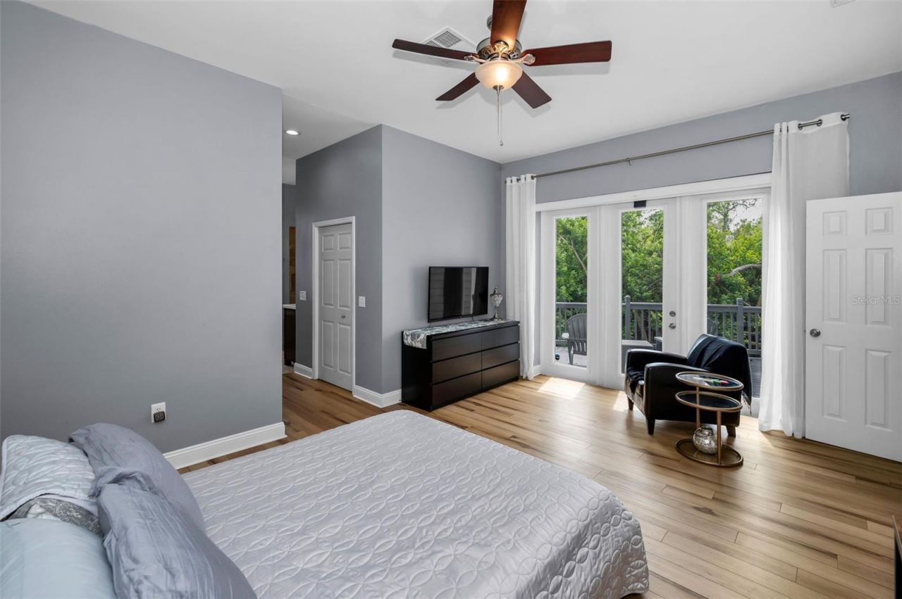 2997 Eagle Estates Circle E, Clearwater, FL 33761 Photo