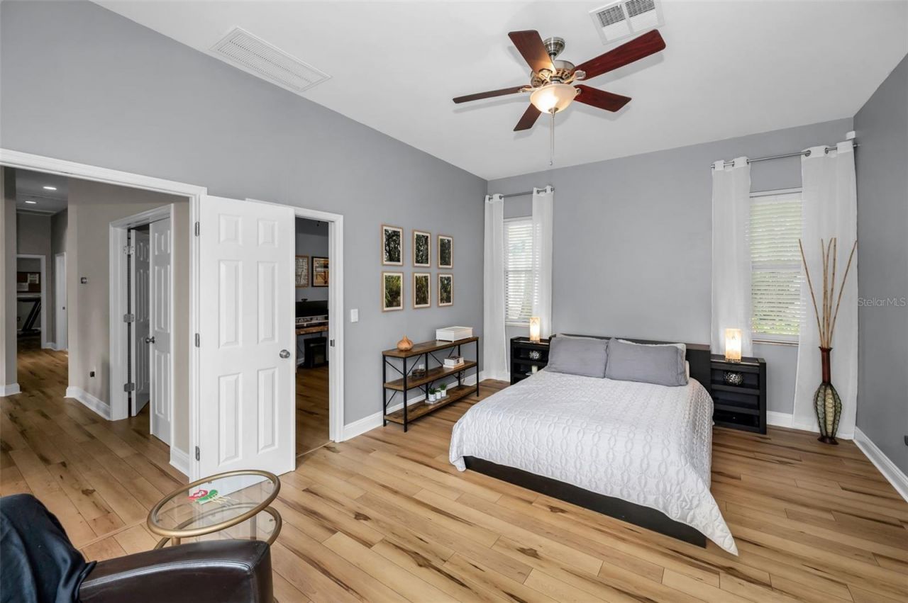 2997 Eagle Estates Circle E, Clearwater, FL 33761 Photo