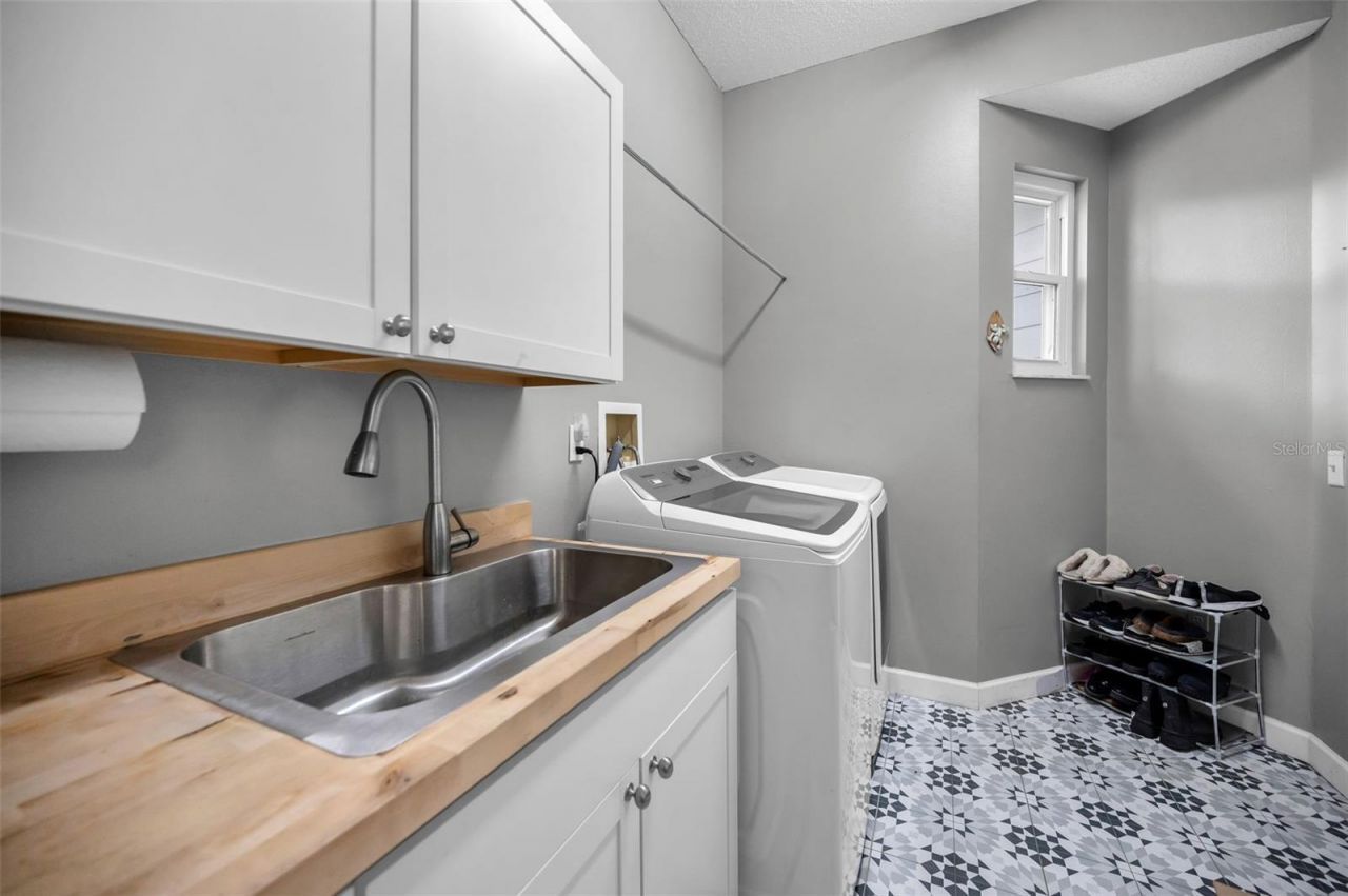 2997 Eagle Estates Circle E, Clearwater, FL 33761 Photo