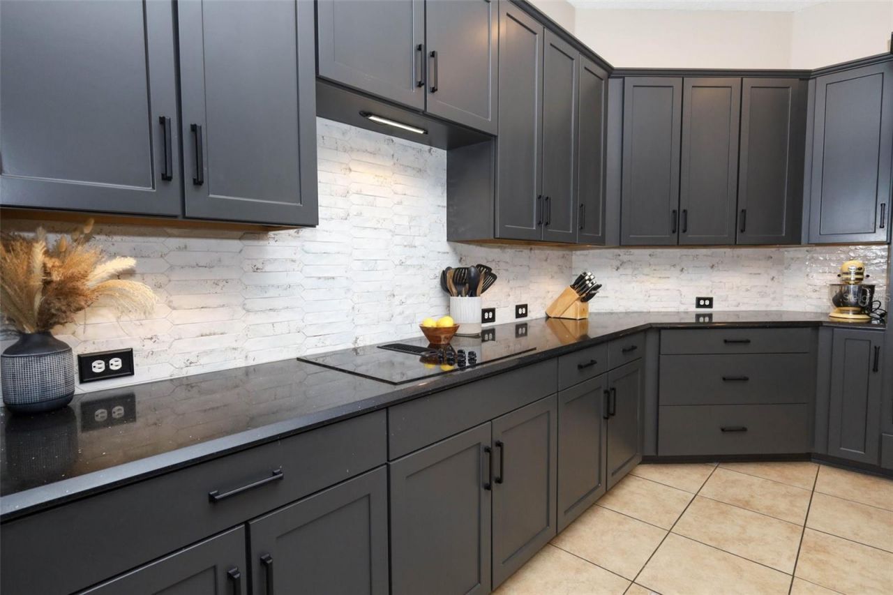 3956 Isle Vista Avenue , Belle Isle, FL 32812 Photo