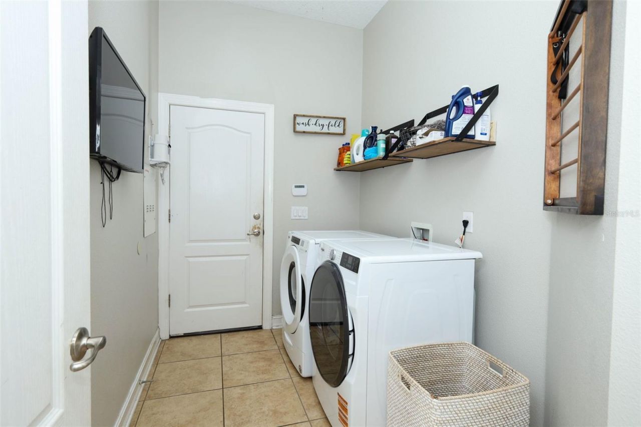 3956 Isle Vista Avenue, Belle Isle, FL 32812 Photo
