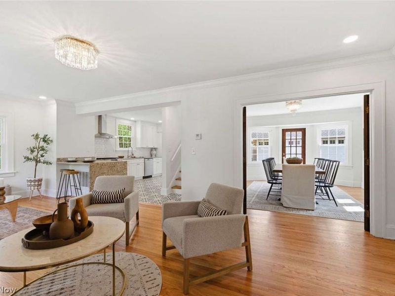 3305 Enderby Road, Shaker Heights, OH 44120 Photo 3