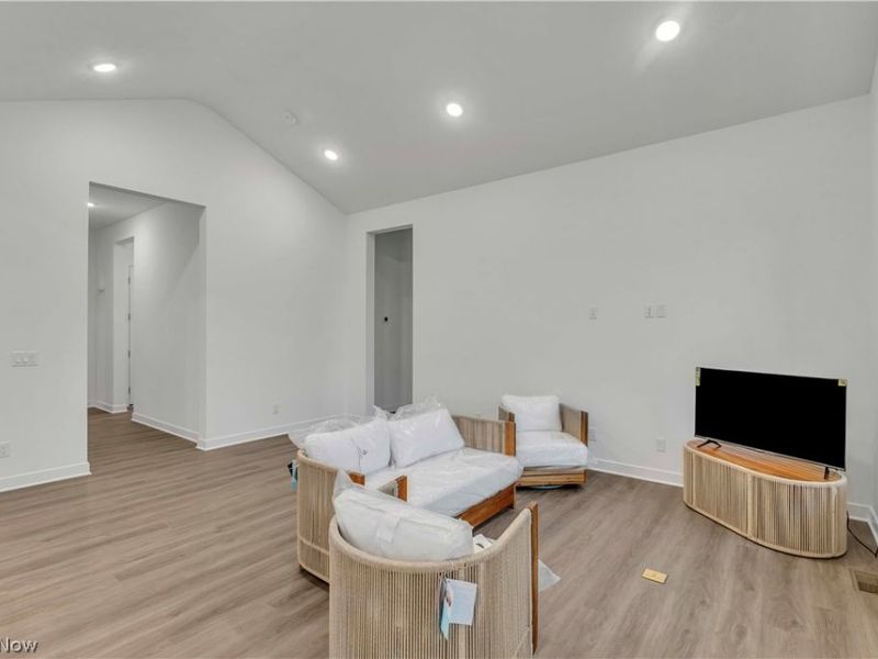 8848 Franklin Street NW, Massillon, OH 44646 Photo 4