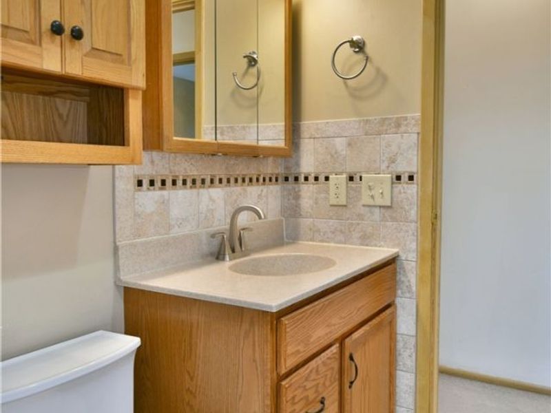 5682 Baylor Avenue, Austintown, OH 44515 Photo 12