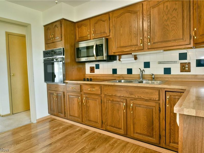 5682 Baylor Avenue, Austintown, OH 44515 Photo 14