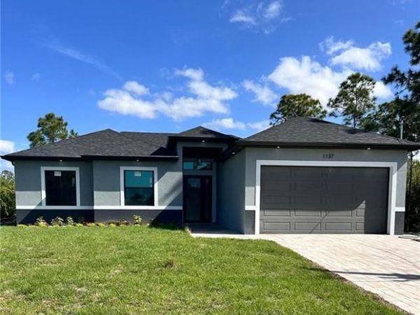 1137 Augusta ST E, LEHIGH ACRES, FL 33974