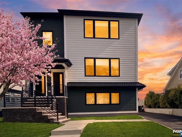 105 Feronia Way 2ND FL, RUTHERFORD, NJ 07070