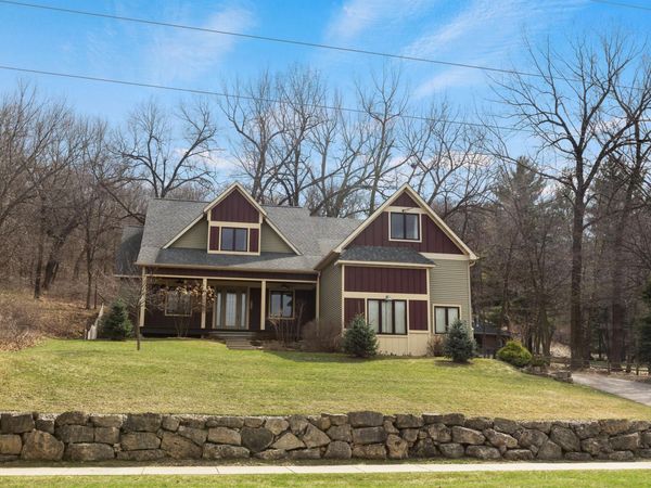 1067 Pioneer Road , Red Wing, MN 55066