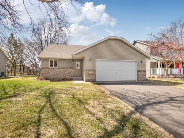 816 8th Street N, Sauk Rapids, MN 56379