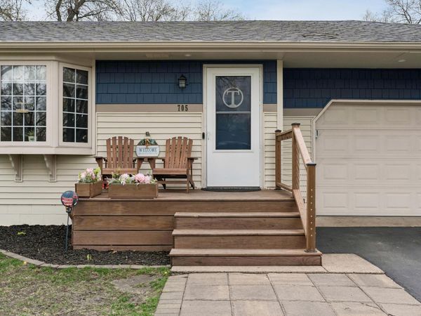 705 118th Avenue NE, Blaine, MN 55434