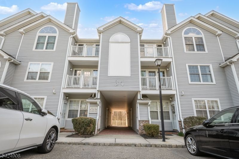 99 Genoble Rd, Montville, NJ 07045 Main Photo