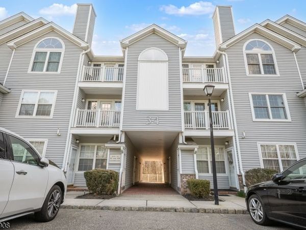 99 Genoble Rd, Montville, NJ 07045