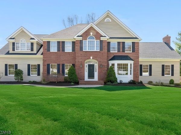 36 Grove Farm Rd, Union, NJ 08867