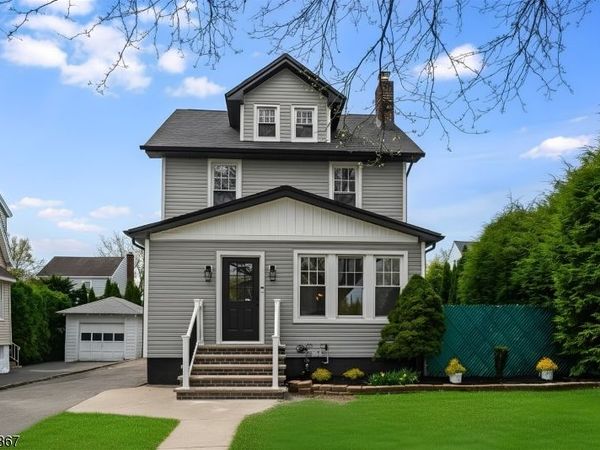 210 Paterson Ave, Hasbrouck Heights, NJ 07604