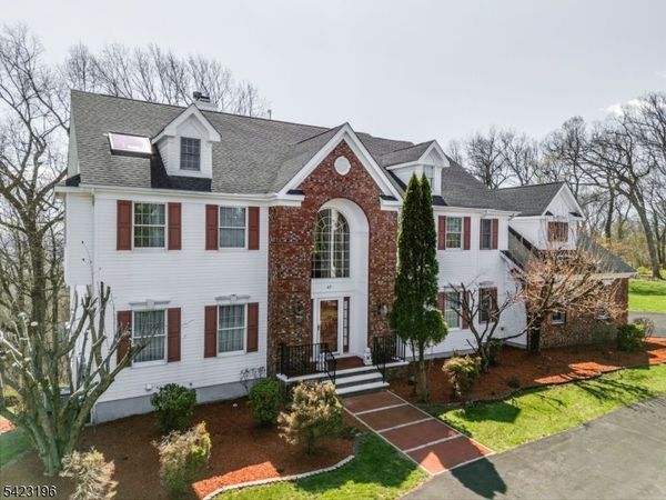 47 Scheurman Terrace, Green Brook, NJ 08812