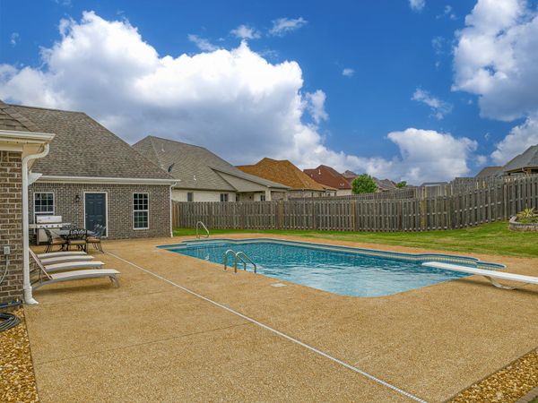 159 Moses Dr, Jackson, TN 38305