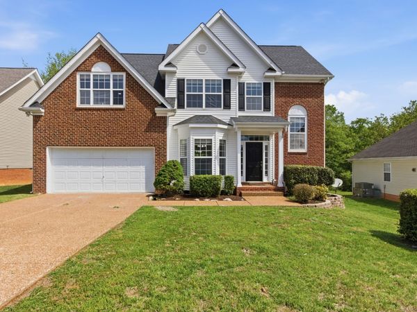 1710 Tellico Dr, Thompsons Station, TN 37179