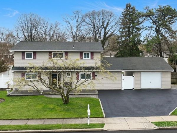 26 Stevenson Place , Deer Park, NY 11729