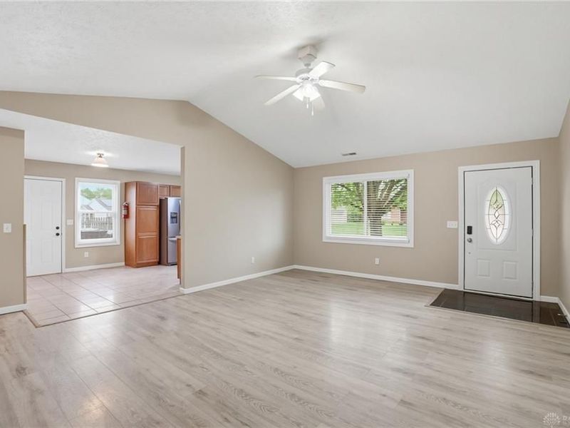 91 Tarragon Way, New Lebanon, OH 45345 Photo 10