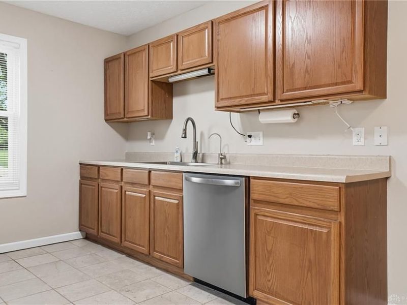 91 Tarragon Way, New Lebanon, OH 45345 Photo 17