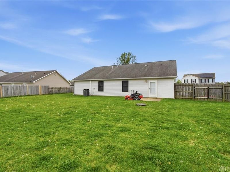 91 Tarragon Way, New Lebanon, OH 45345 Photo 38