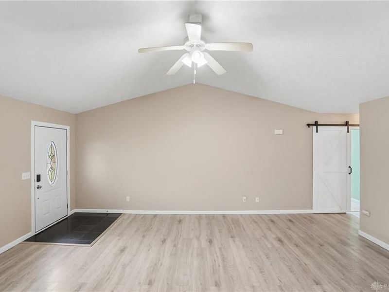 91 Tarragon Way, New Lebanon, OH 45345 Photo 7