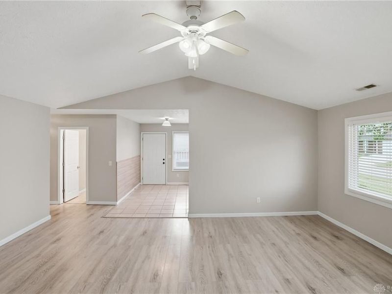 91 Tarragon Way, New Lebanon, OH 45345 Photo 8