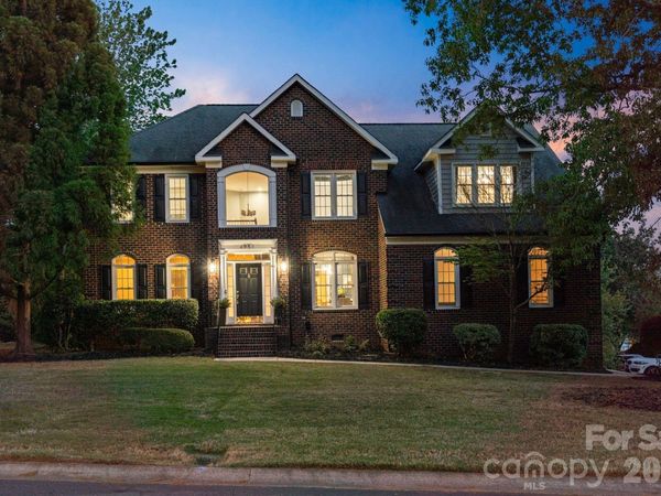 4957 Shannamara Drive, Matthews, NC 28104