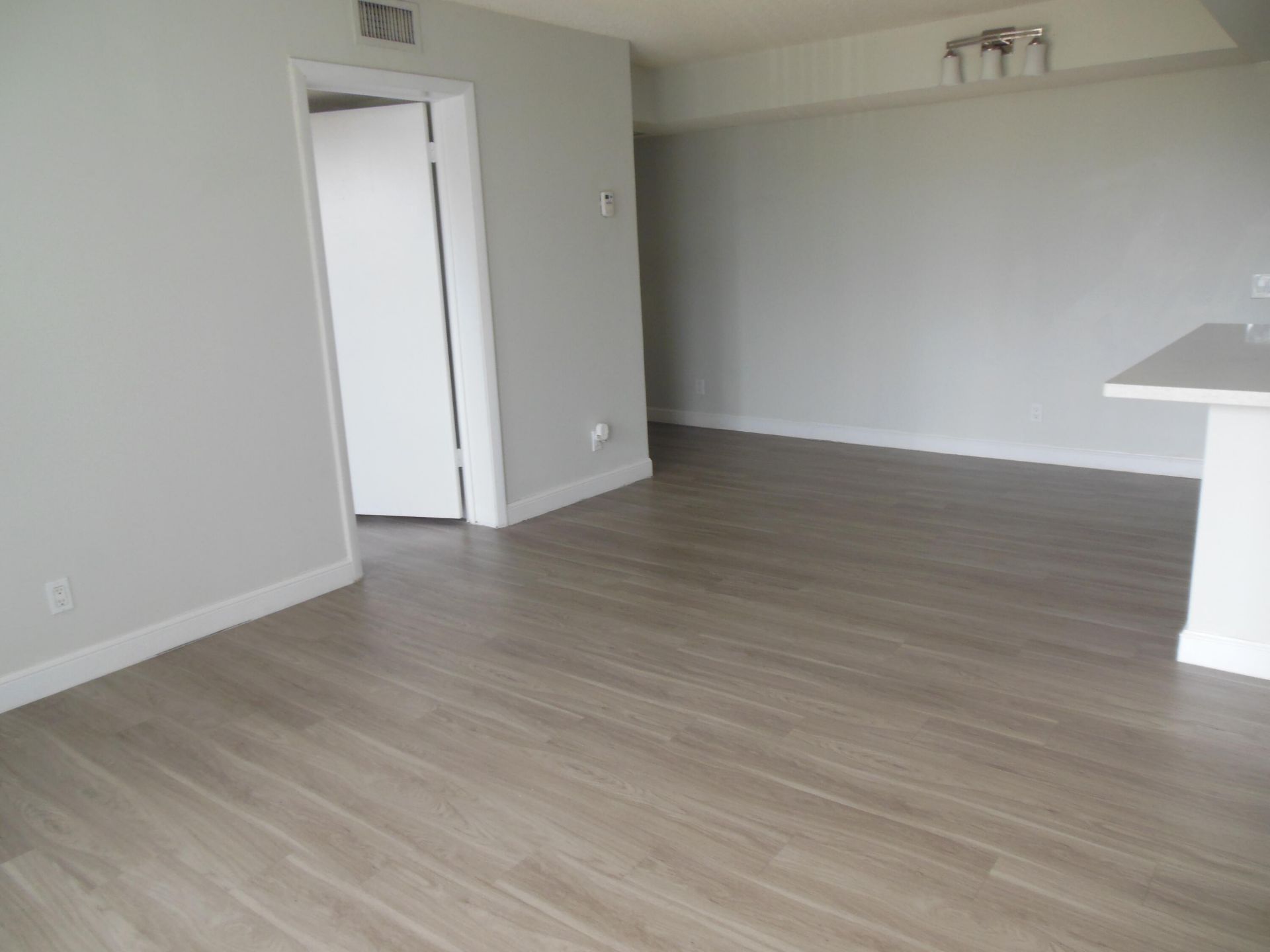 706 Executive Center Drive, Unit 25, West Palm Beach, FL 33401 Photo