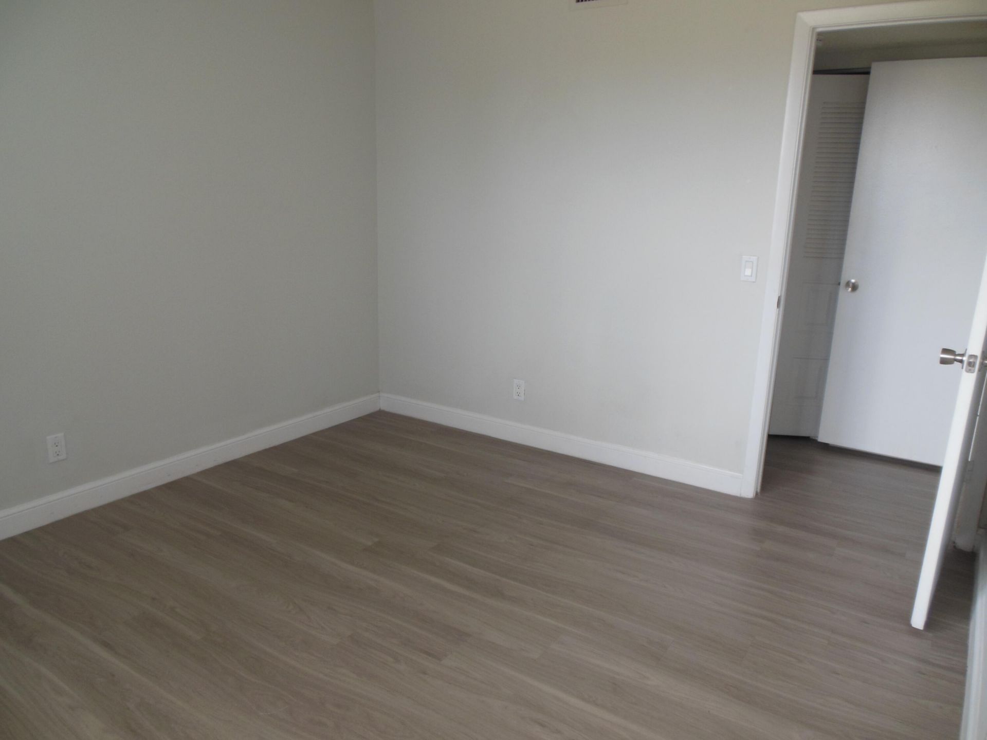 706 Executive Center Drive, Unit 25, West Palm Beach, FL 33401 Photo