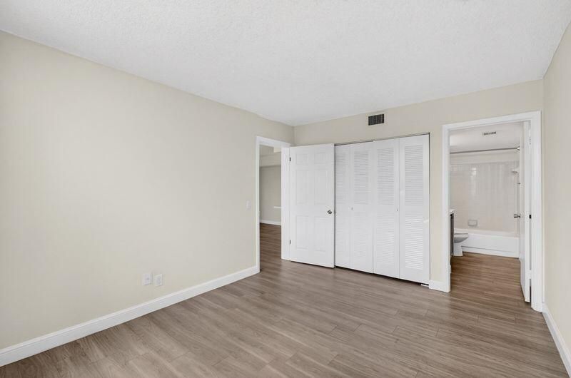 706 Executive Center Drive, Unit 25, West Palm Beach, FL 33401 Photo