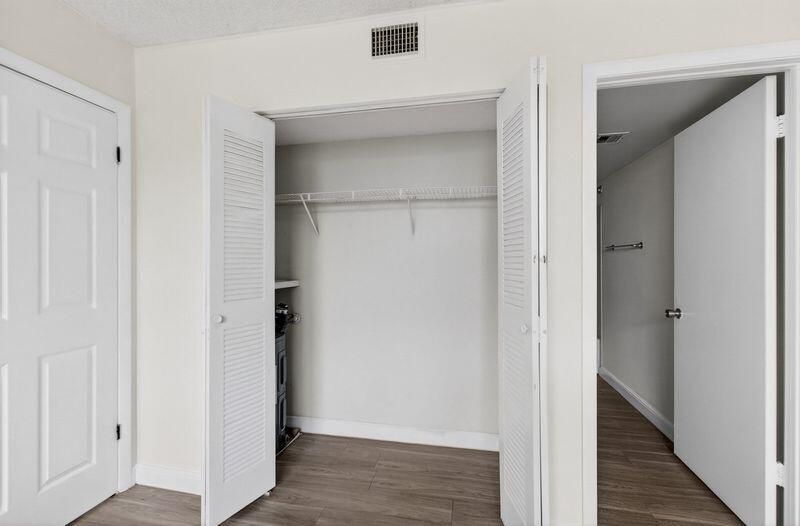 706 Executive Center Drive, Unit 25, West Palm Beach, FL 33401 Photo
