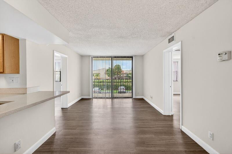 706 Executive Center Drive, Unit 25, West Palm Beach, FL 33401 Photo