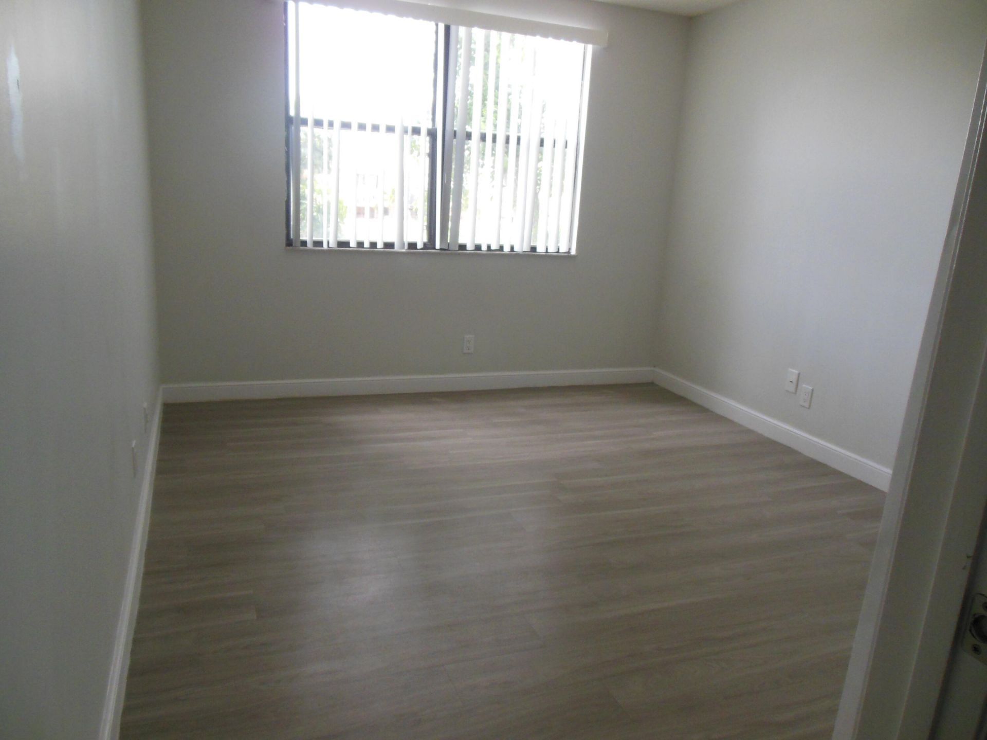 706 Executive Center Drive, Unit 25, West Palm Beach, FL 33401 Photo