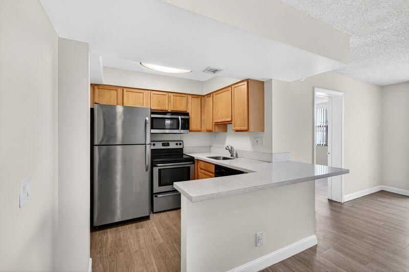 706 Executive Center Drive, Unit 25, West Palm Beach, FL 33401 Photo