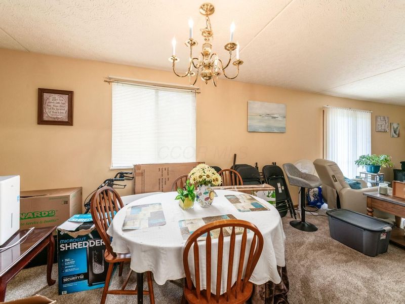 5885 Beechcroft Road , Unit 104, Columbus, OH 43229 Photo 10