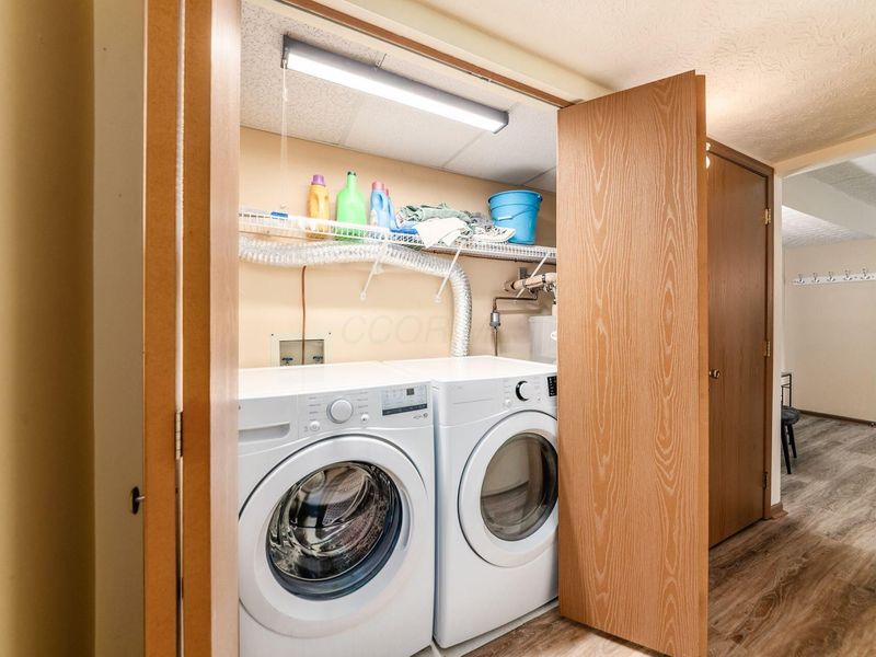 5885 Beechcroft Road , Unit 104, Columbus, OH 43229 Photo 13