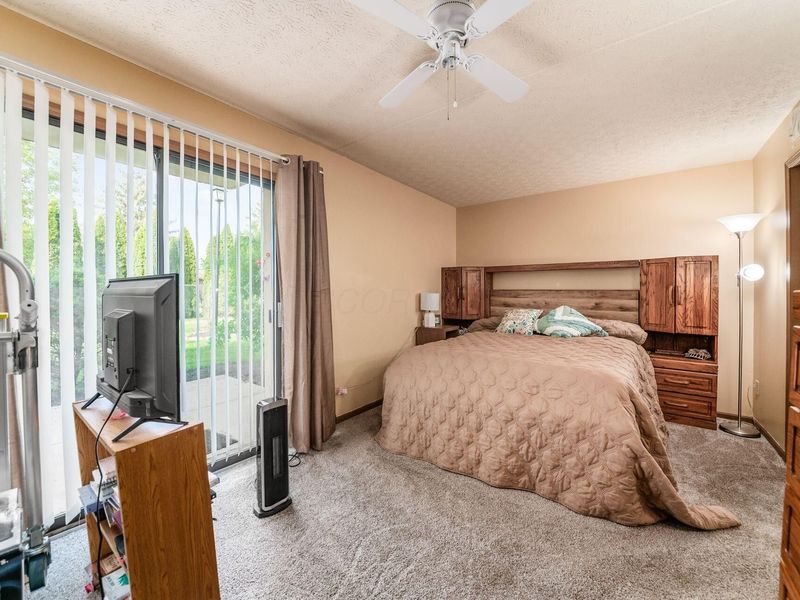 5885 Beechcroft Road , Unit 104, Columbus, OH 43229 Photo 14