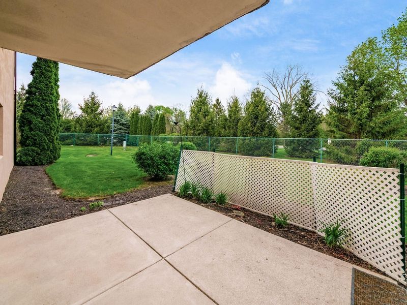 5885 Beechcroft Road , Unit 104, Columbus, OH 43229 Photo 18