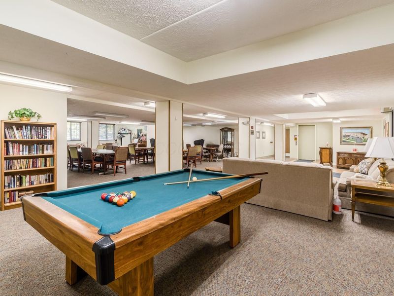 5885 Beechcroft Road , Unit 104, Columbus, OH 43229 Photo 23